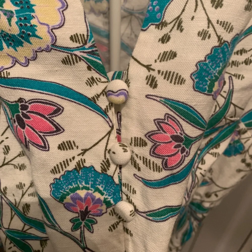 Loft‎ puff sleeve v neck floral midi. Wornnonce